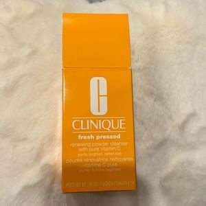 Box of Clinique Fresh Pressed (14 packets)